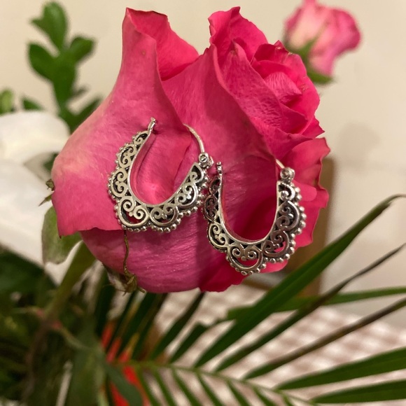 Sterling Silver Jewelry - ✨ Pure Silver Vintage Hoop Earrings ✨
